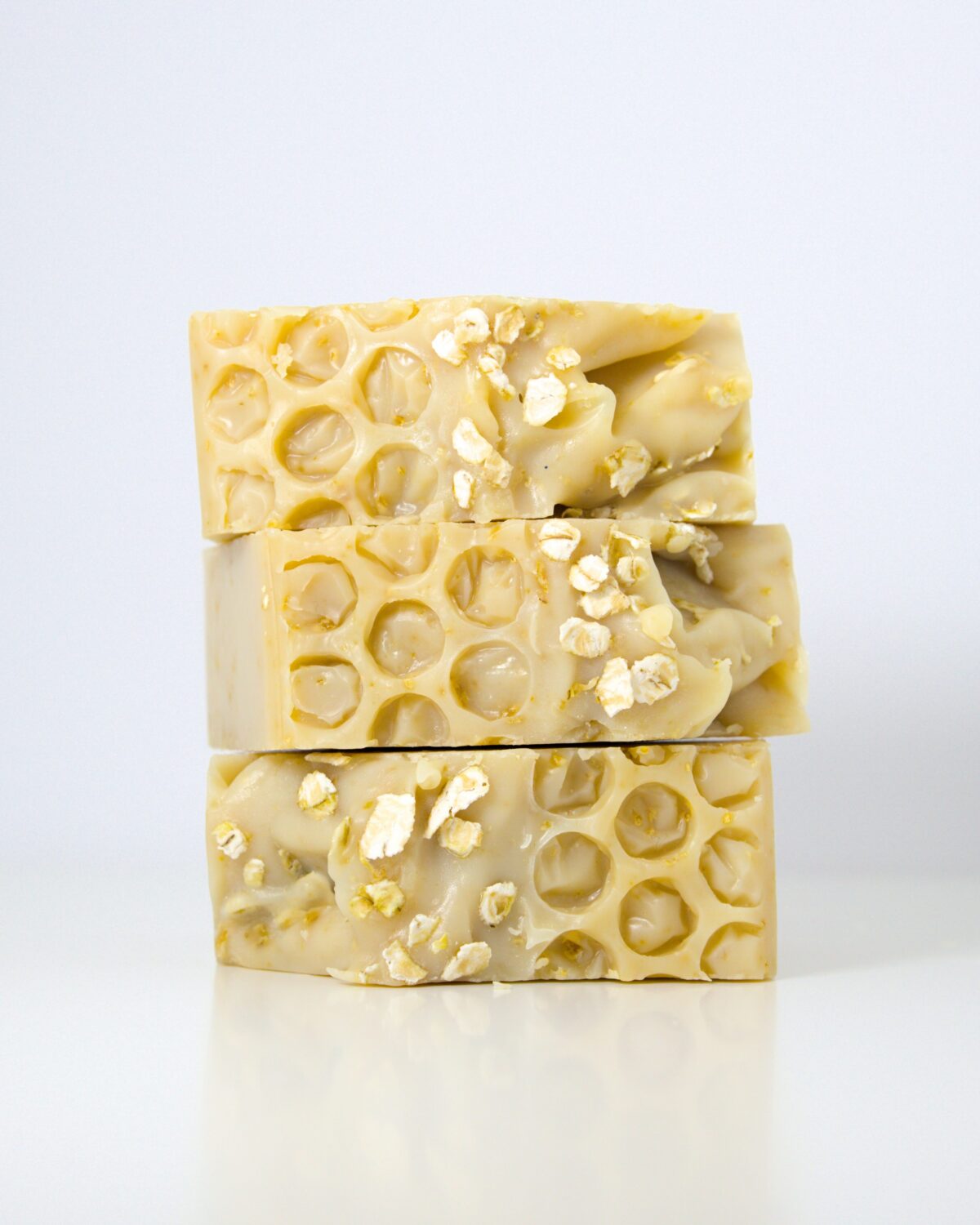 Eesti kitsepiimaga mee ja kaeraseep